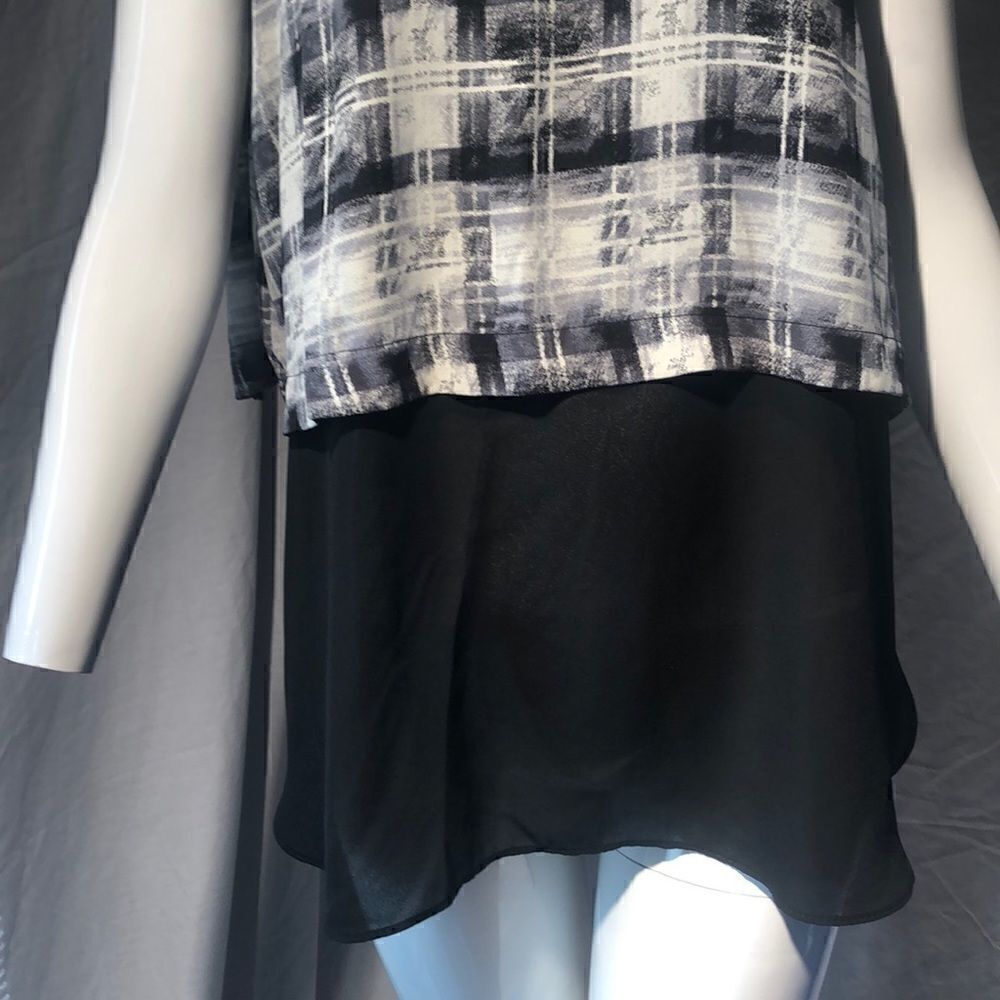 Le Lis Tunic - Picture 3 of 8